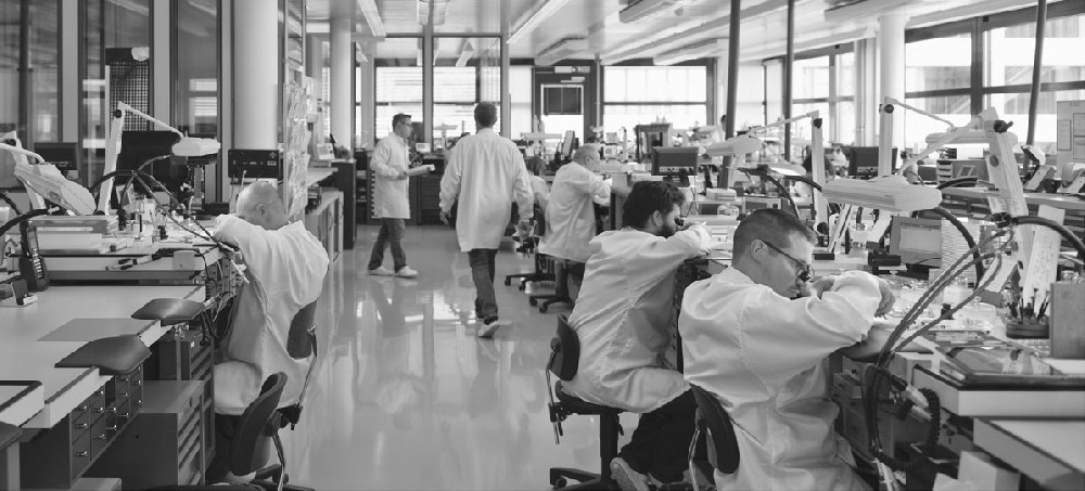 伯爵维修服务中心